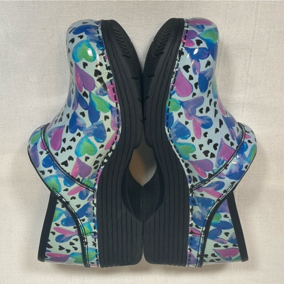 Dansko LT Pro Patent Leather Clogs Shoes-Multi Color Hearts-Women EU 37 / US 6.5 - Picture 6 of 10